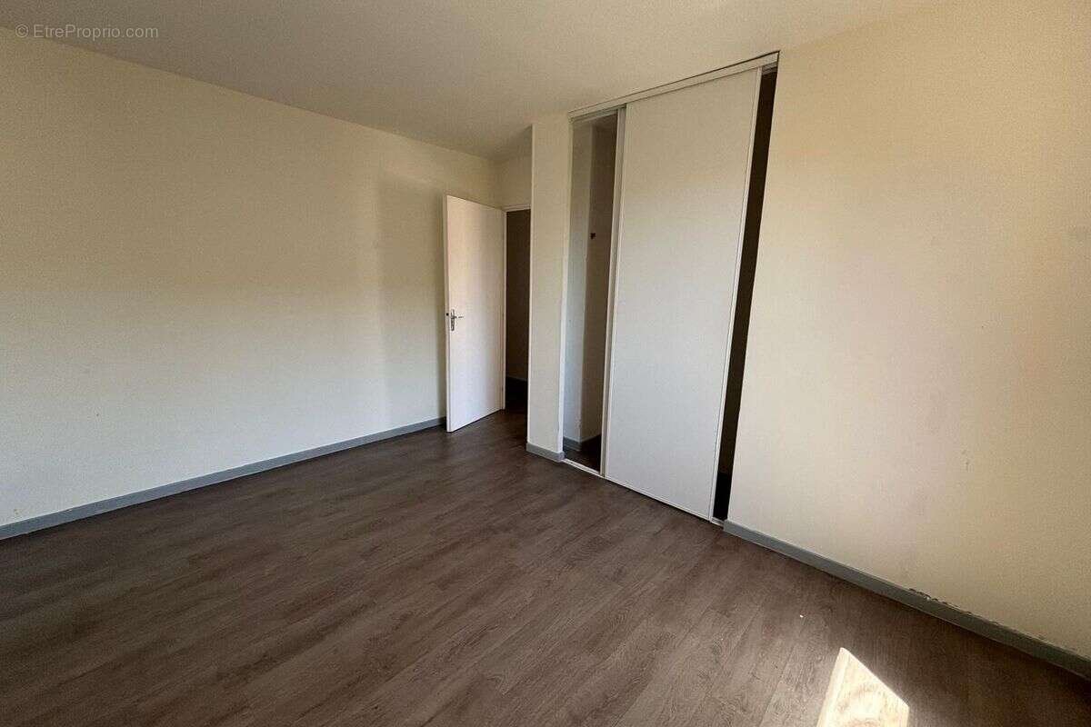 Résidence « LES LOGIS DE GRIGNAN » - T3 N°E006400104L - photo 5