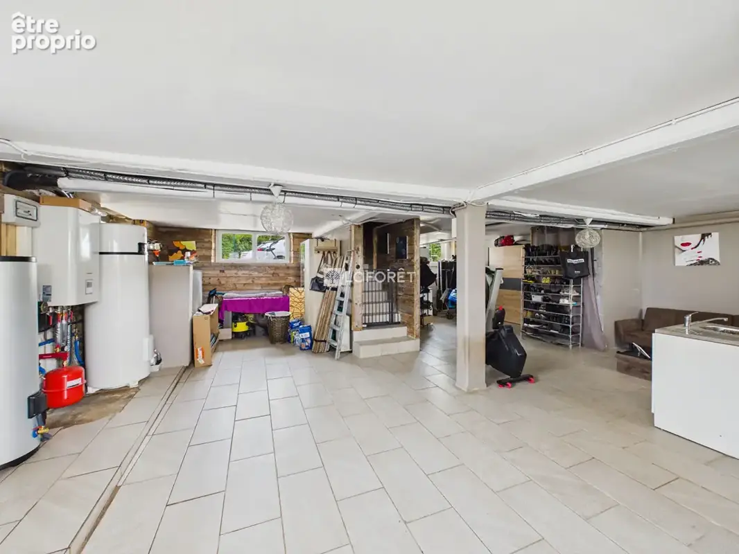 POULDREUZIC - Proche commerces, maison de ville  4 chambres sur sous sol - photo 12