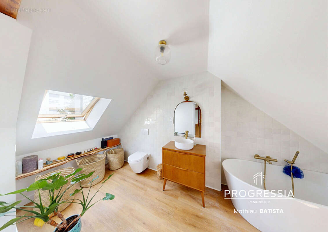 LE HAVRE - GOBELINS RARE À LA VENTE - Maison entièrement rénovée de 117 m² avec grande terrasse et double garage - photo 10