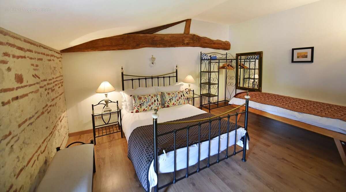 Maison à CASTELMORON-SUR-LOT