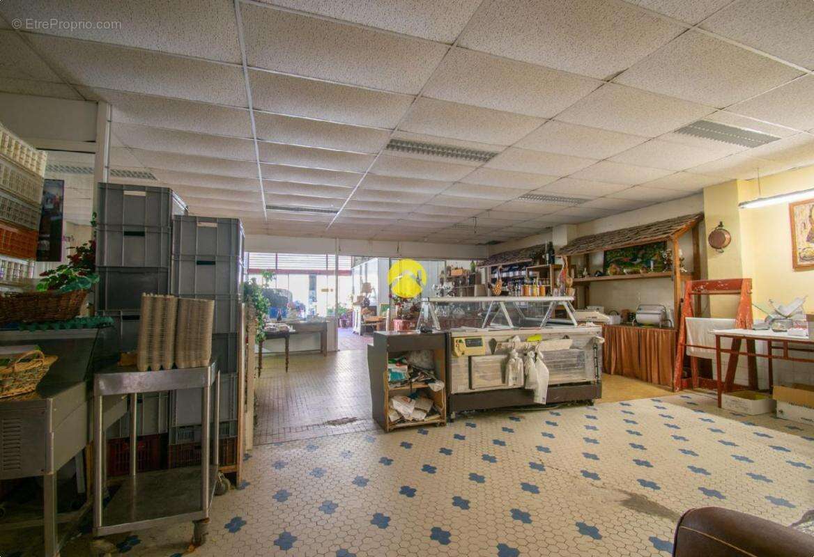 Magasin au centre de St-Cyprien - photo 6