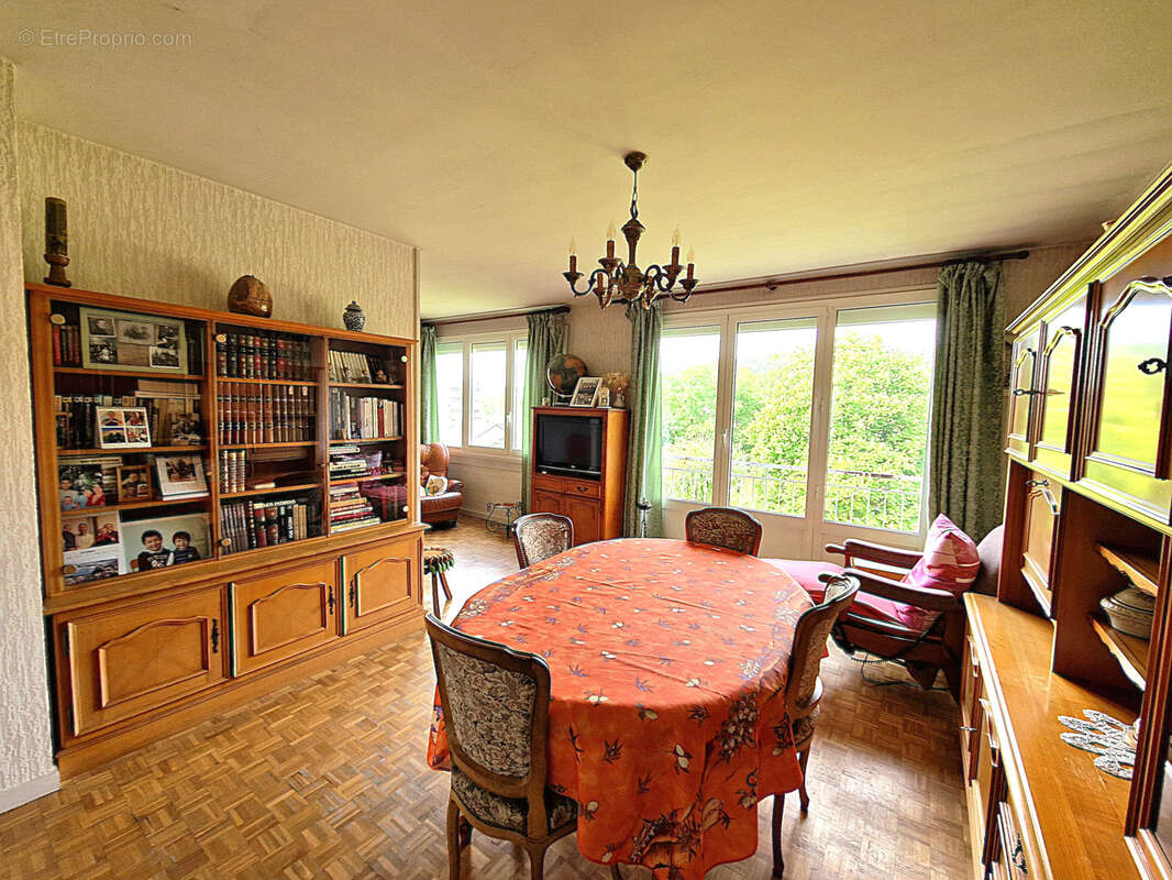 Appartement à BRIGNAIS
