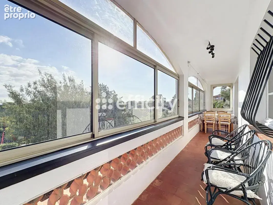 Maison 8 pièces 226 m² à vendre à Frejus (83370) - photo 5