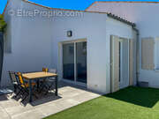 Maison à LES MATHES