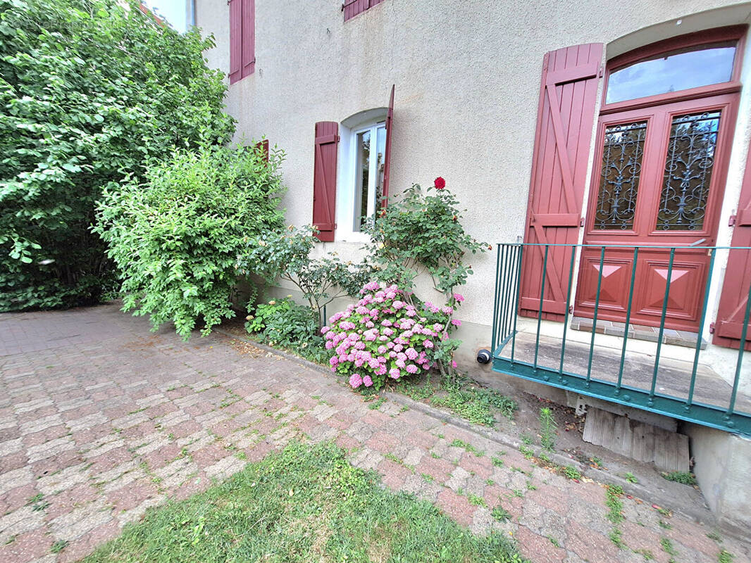 Maison à MONTLUCON