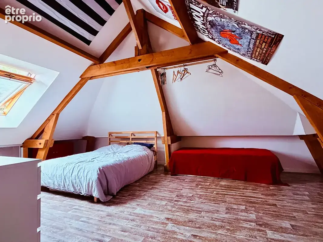 Maison spacieuse et rénovée en centre ville avec 6 chambres - photo 9