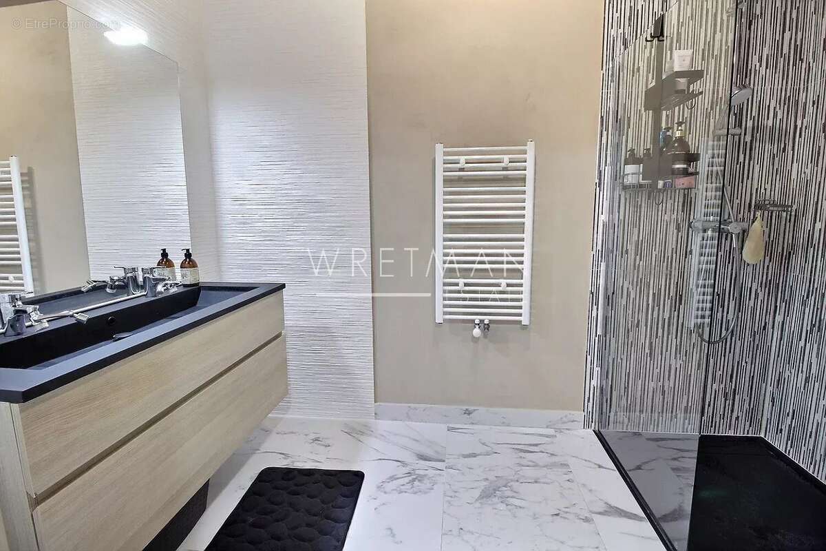 Appartement à VENCE