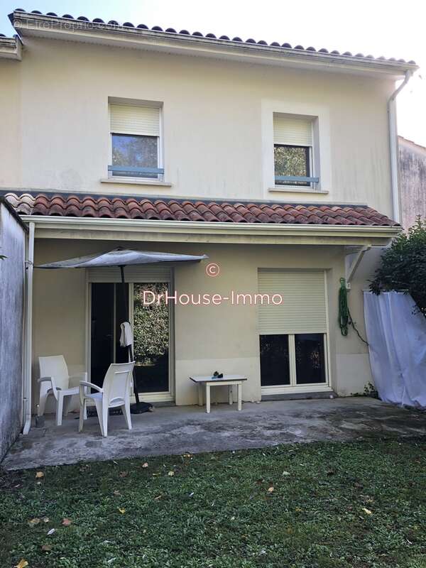 Maison à SAINT-SEURIN-SUR-L&#039;ISLE