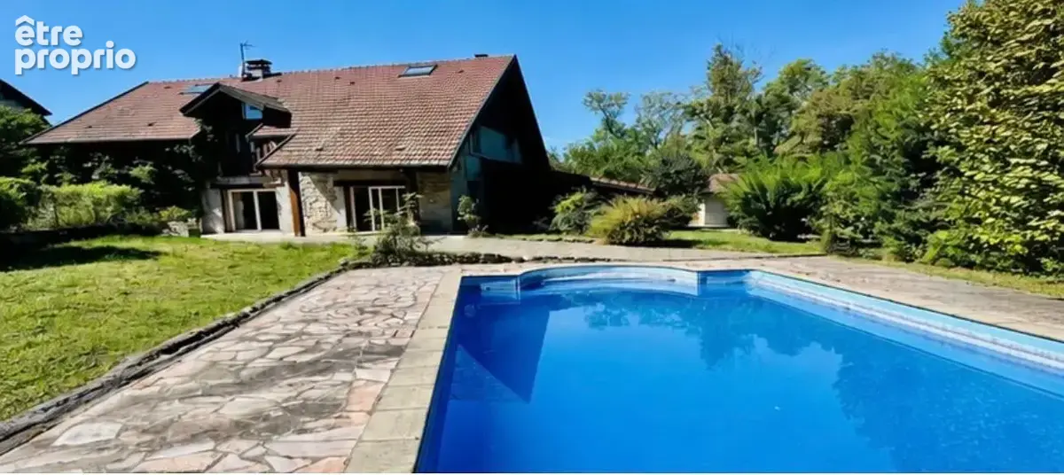 Allonzier la Caille  propriété  T8 300 m2  terrain 11000 m2 - photo 6