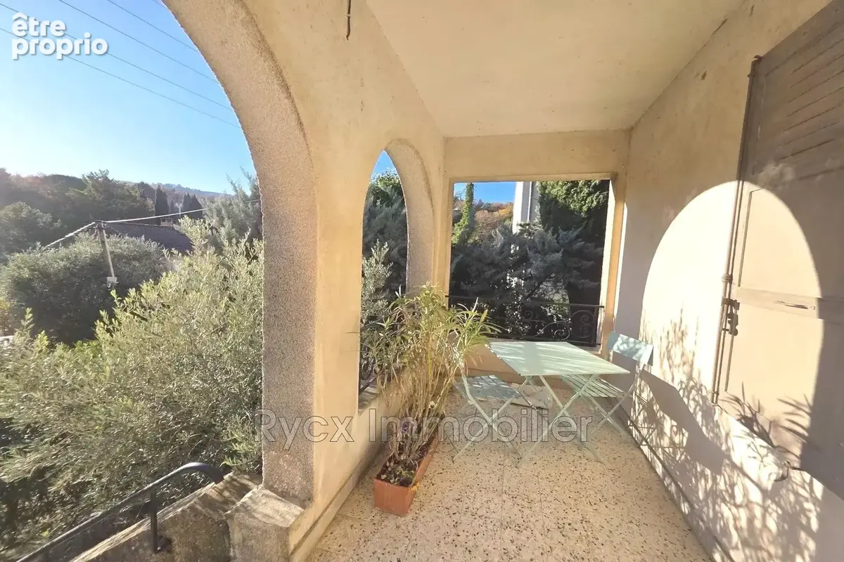 Maison 6 pièces 116 m² à vendre à Apt (84400) - photo 3
