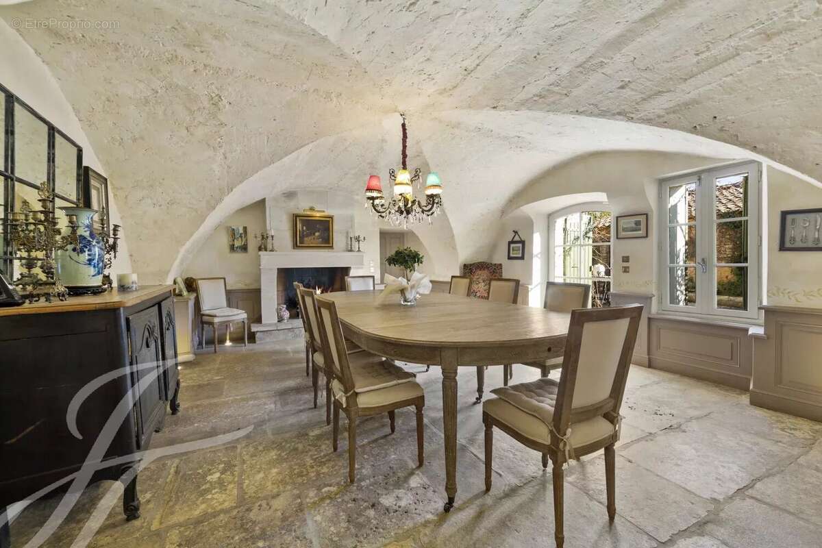 Maison à CABRIERES-D&#039;AVIGNON