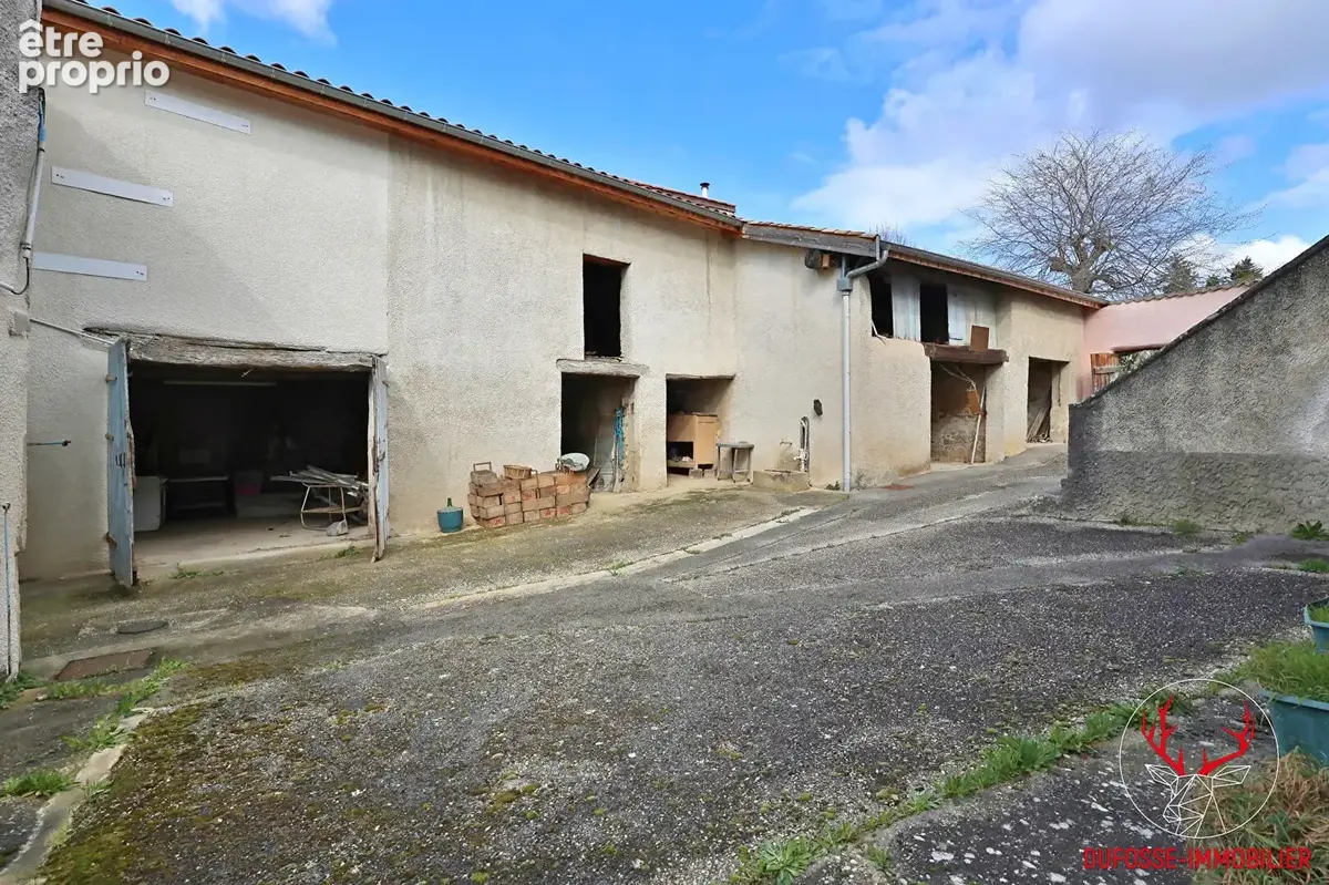 Vernaison 69390  Maison ancienne + dépendances +terrain - photo 2