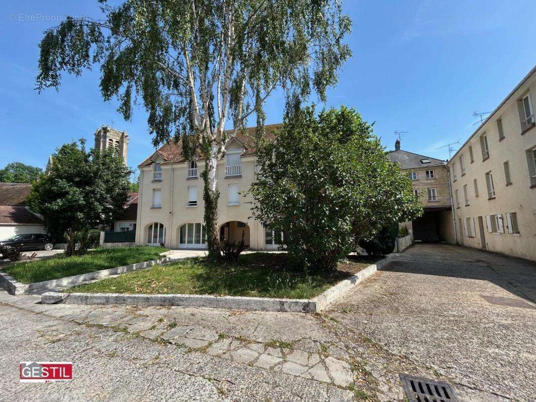 Appartement à CHARS