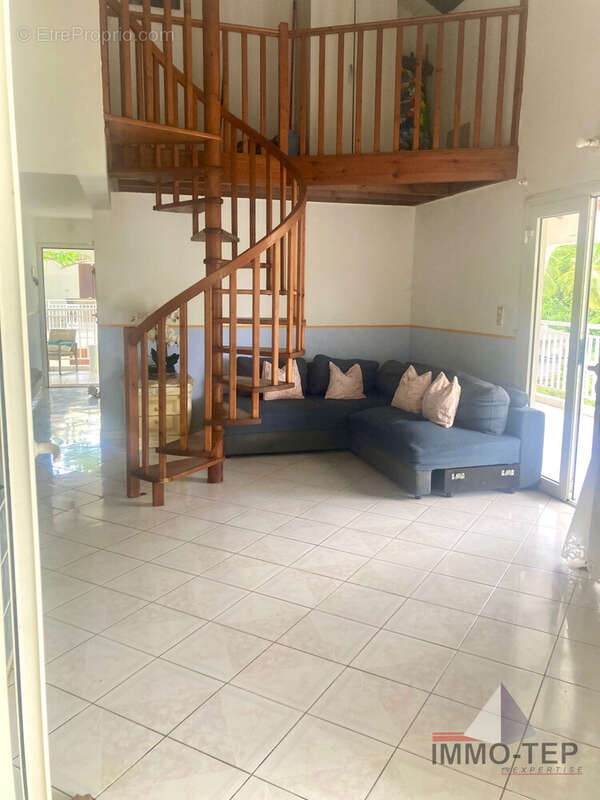 Salon - Appartement à MORNE-A-L'EAU