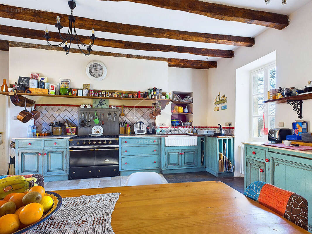 Autre à LA SALVETAT-PEYRALES