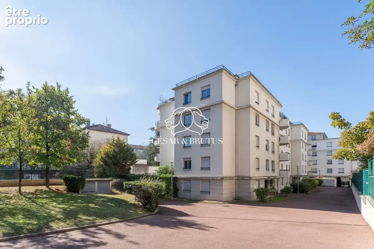 Appartement 4 pièces 86 m² à vendre à Lyon-8e (69008) - photo 5