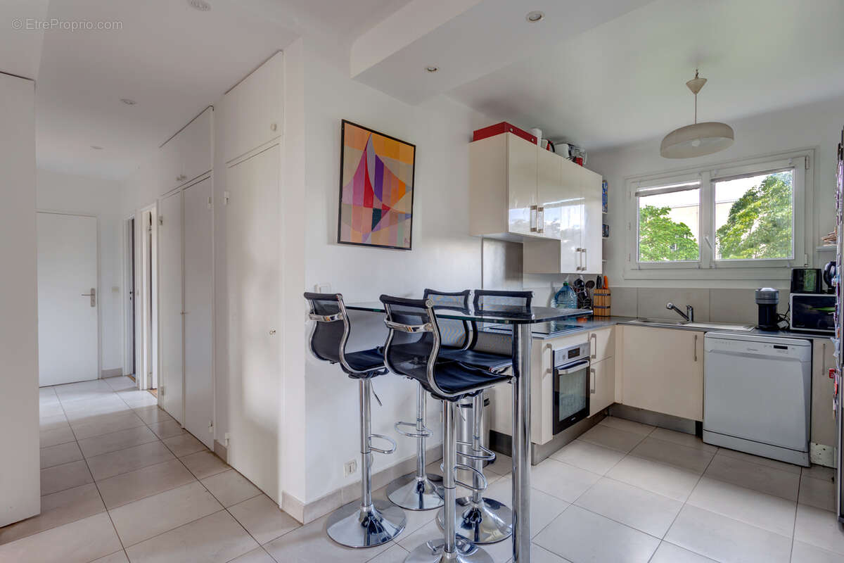 Appartement à VILLE-D&#039;AVRAY