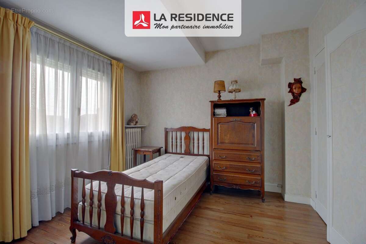 Maison à SAINT-ETIENNE-DU-ROUVRAY