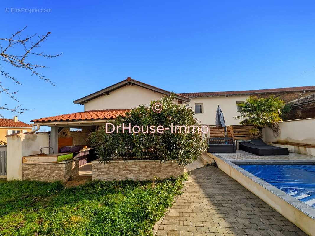 Maison à SALLES-ARBUISSONNAS-EN-BEAUJOLAIS