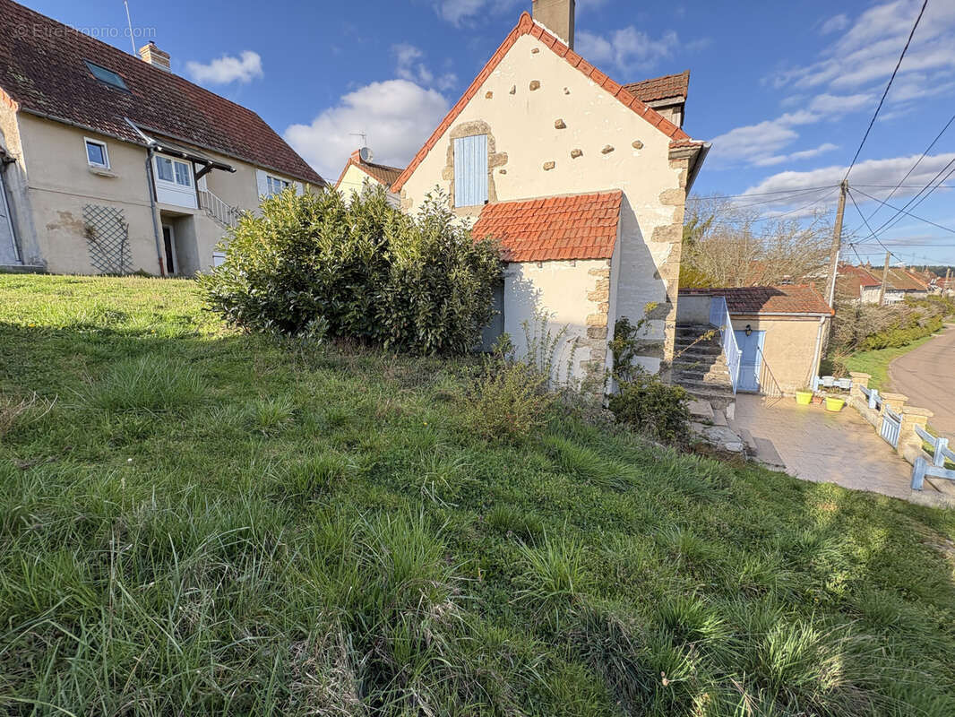Maison à SAISY