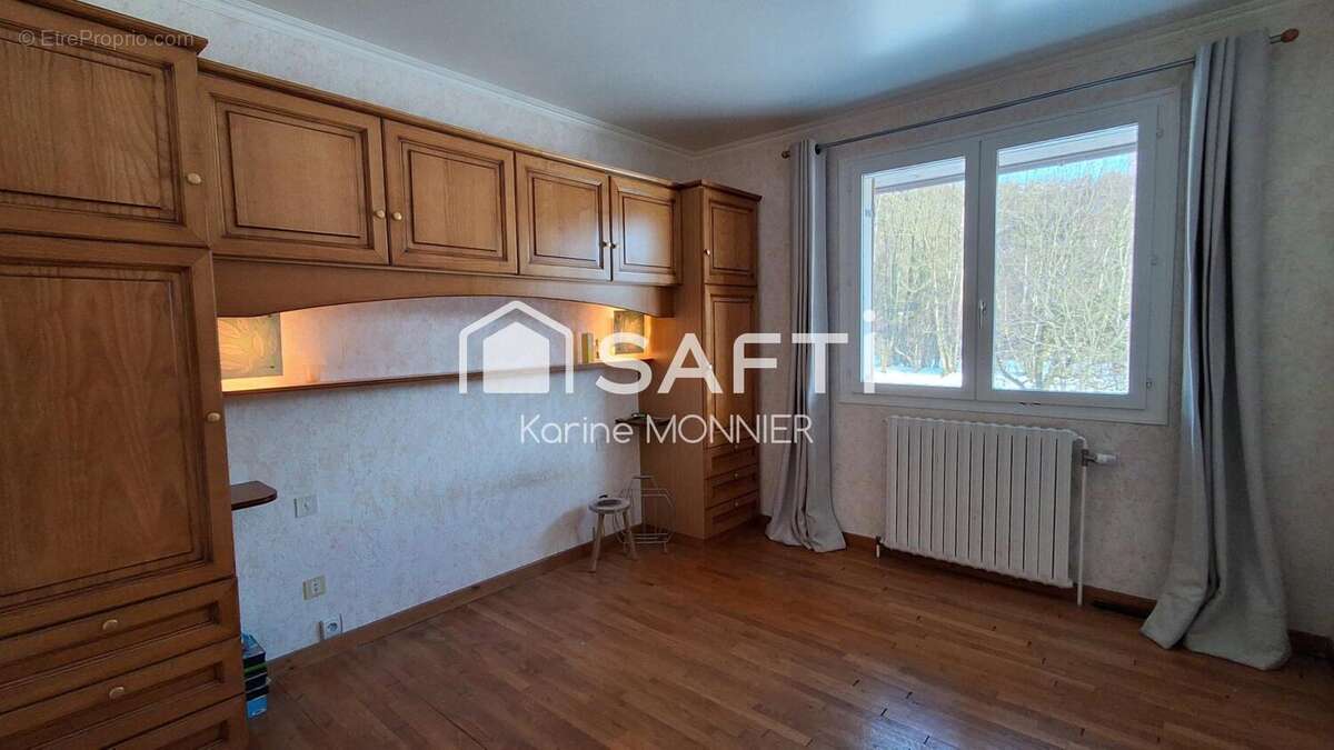 Maison 185 m² à Bourg-De-Sirod  - photo 7