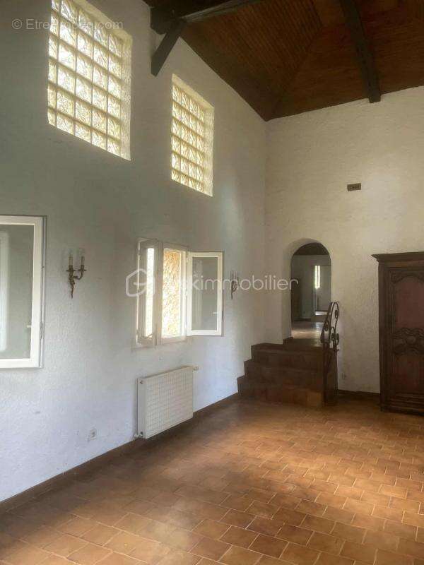 Maison à VILLENEUVE-DE-MARSAN