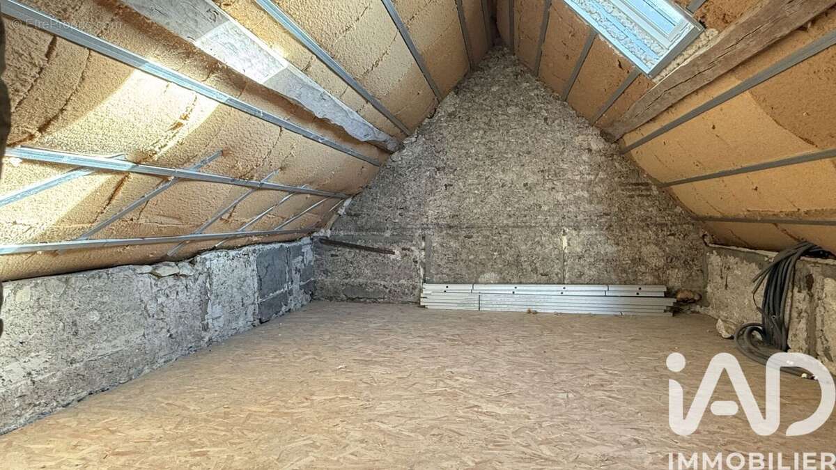 Maison 100 m² à Mosnes  - photo 9