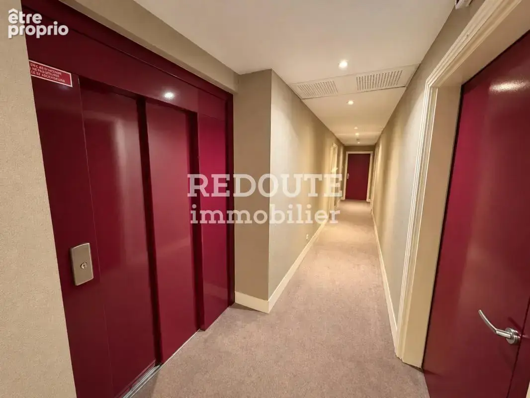 Reims – place du forum (proche boulingrin)  appartement t4 avec parking - photo 4