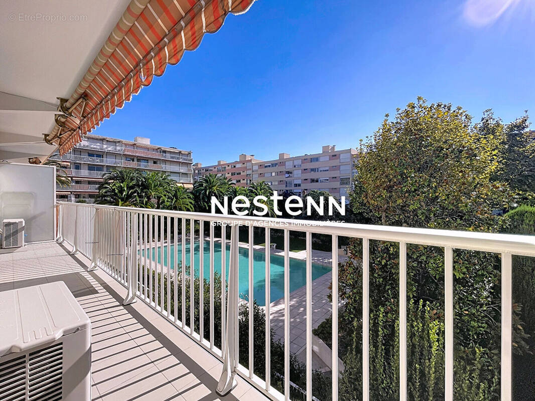 Appartement à VALLAURIS