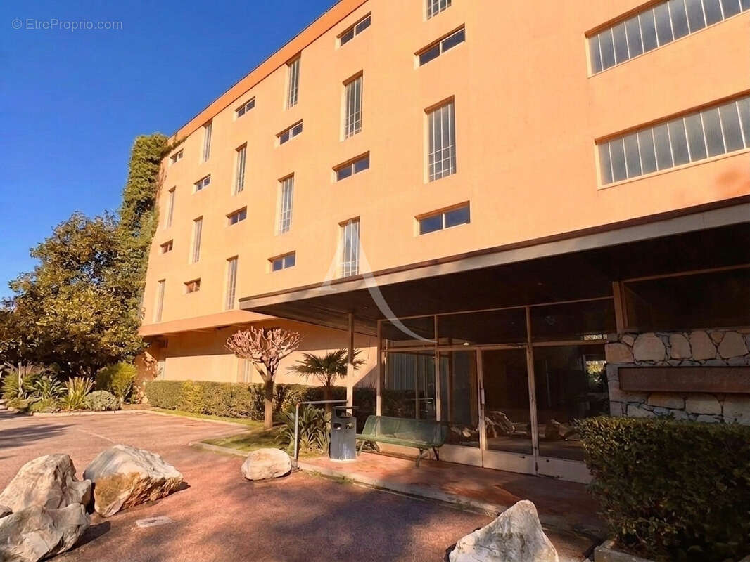 Appartement à PEYMEINADE