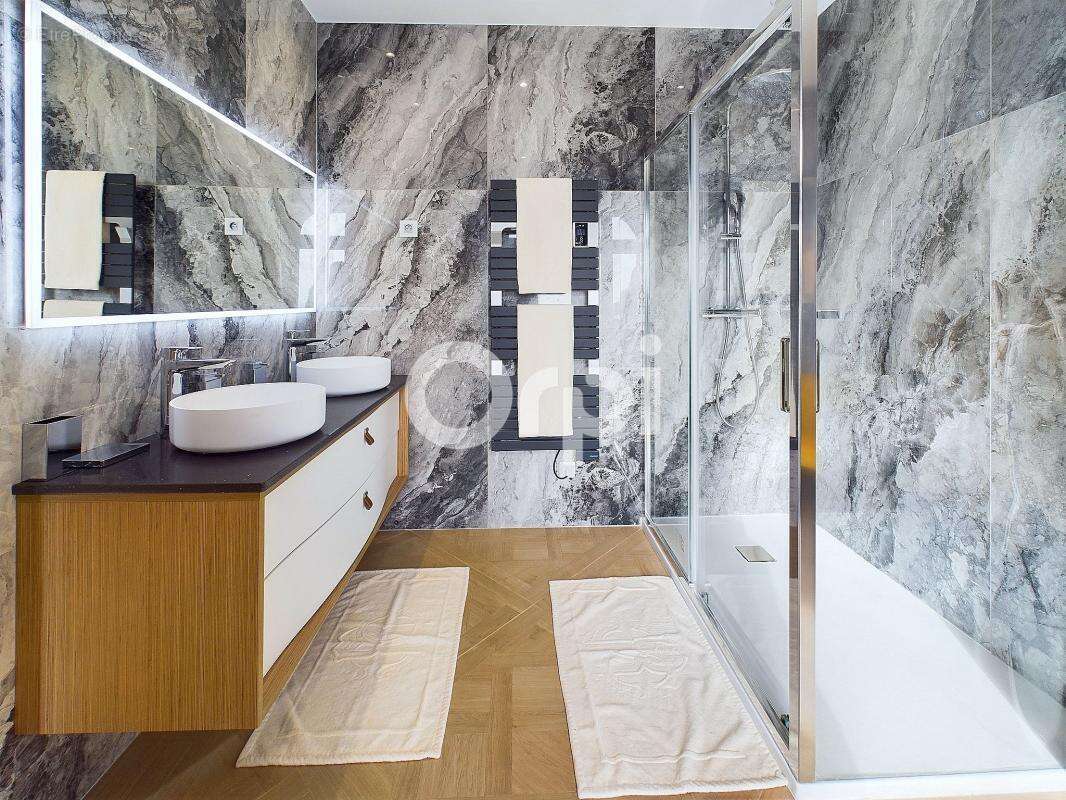 Maison à MANDELIEU-LA-NAPOULE