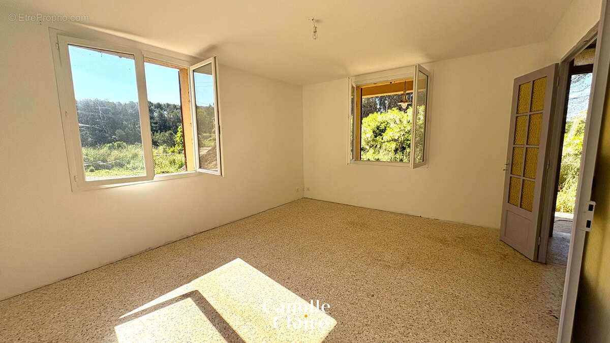 Maison à LA BOUILLADISSE