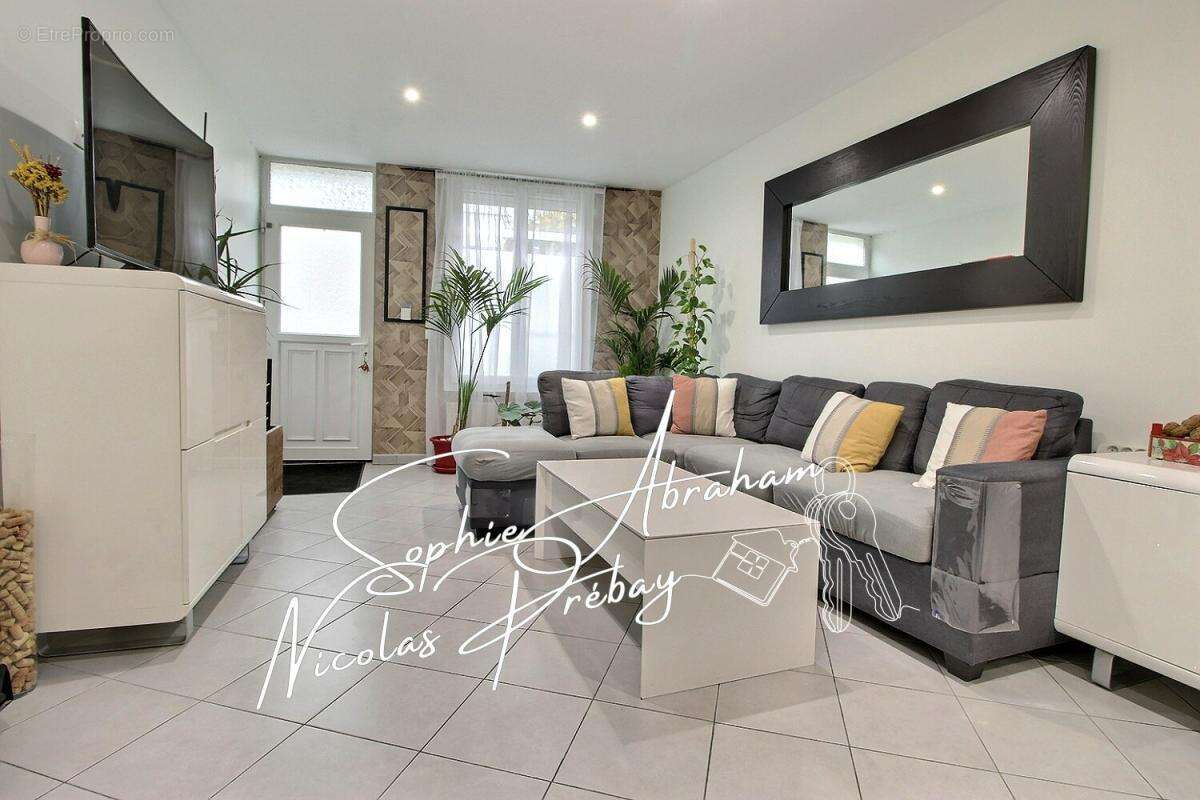 Maison à ANGERVILLE