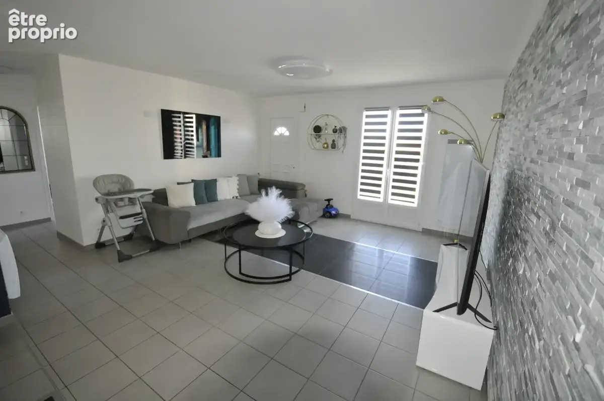 Maison de plain pieds de 2007 centre bourg de BOISSEUIL, 107m2 habitable - photo 5