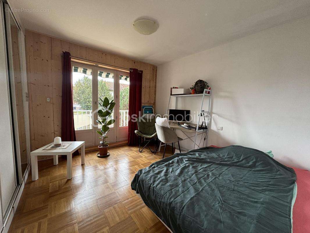 Appartement lumineux au cœur d'Avon avec doubles balcons - photo 7