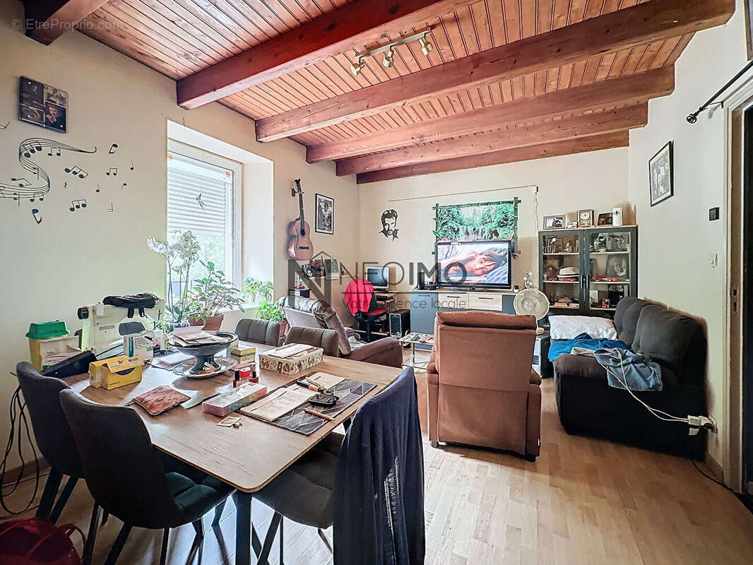 Appartement à CIRCOURT-SUR-MOUZON