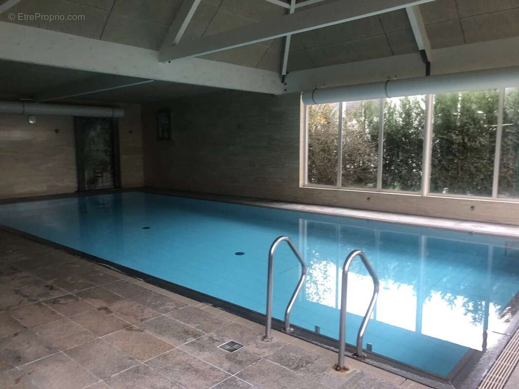 Maison à GROFFLIERS