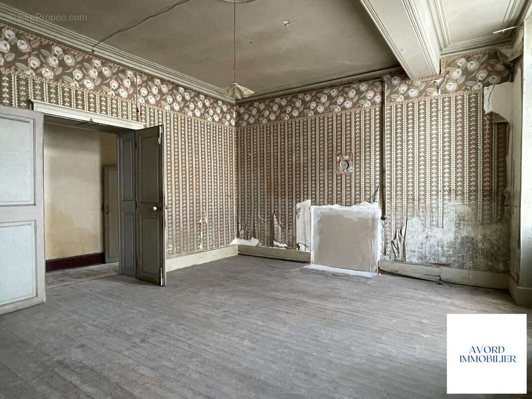 Maison 217 m² à Villequiers  - photo 6