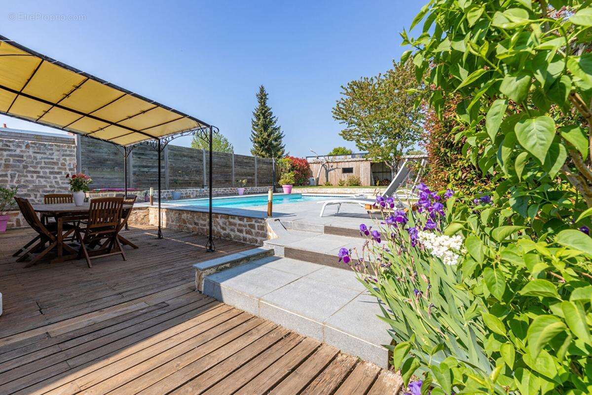 Maison à NORT-SUR-ERDRE