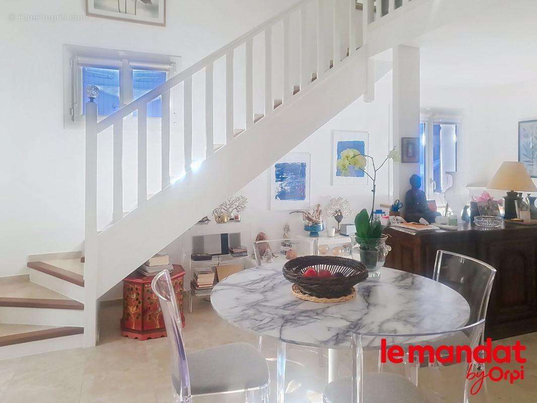Maison de Type 4 pièces avec garage et jardin - photo 24