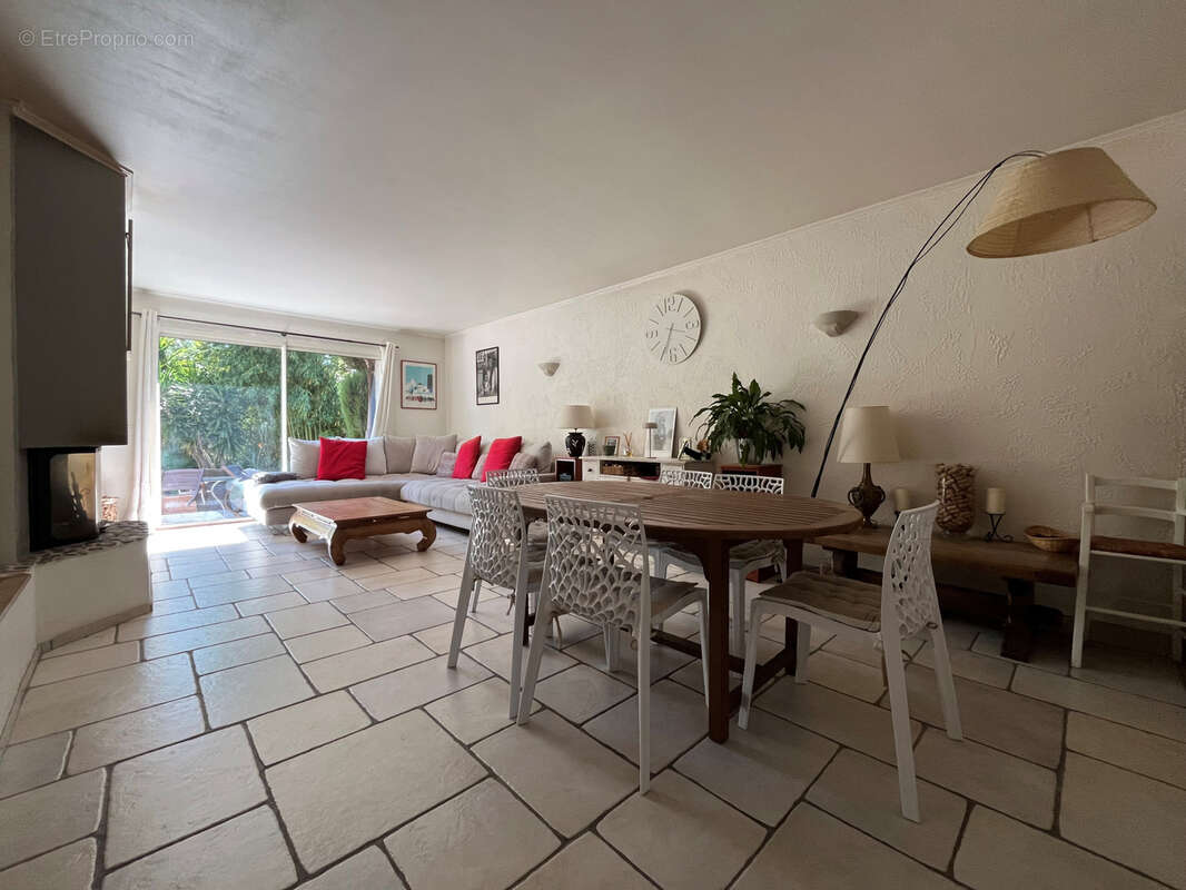 Maison à AURIBEAU-SUR-SIAGNE