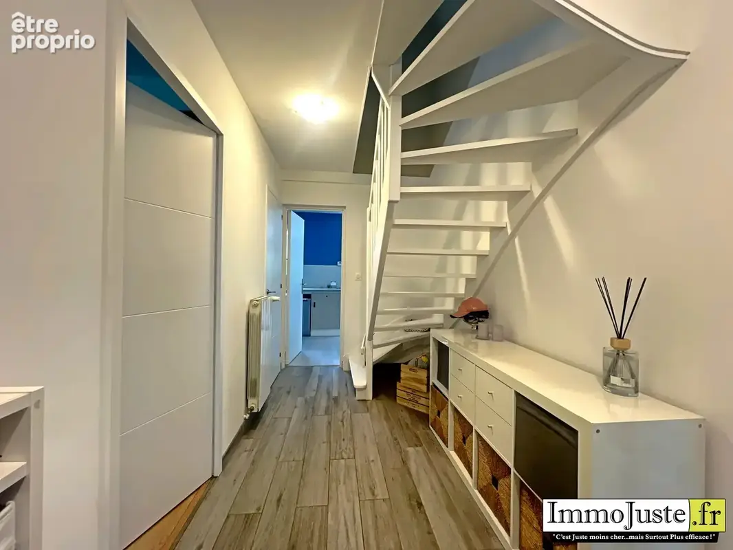 Maison 121 m² à Voisins-Le-Bretonneux  - photo 8