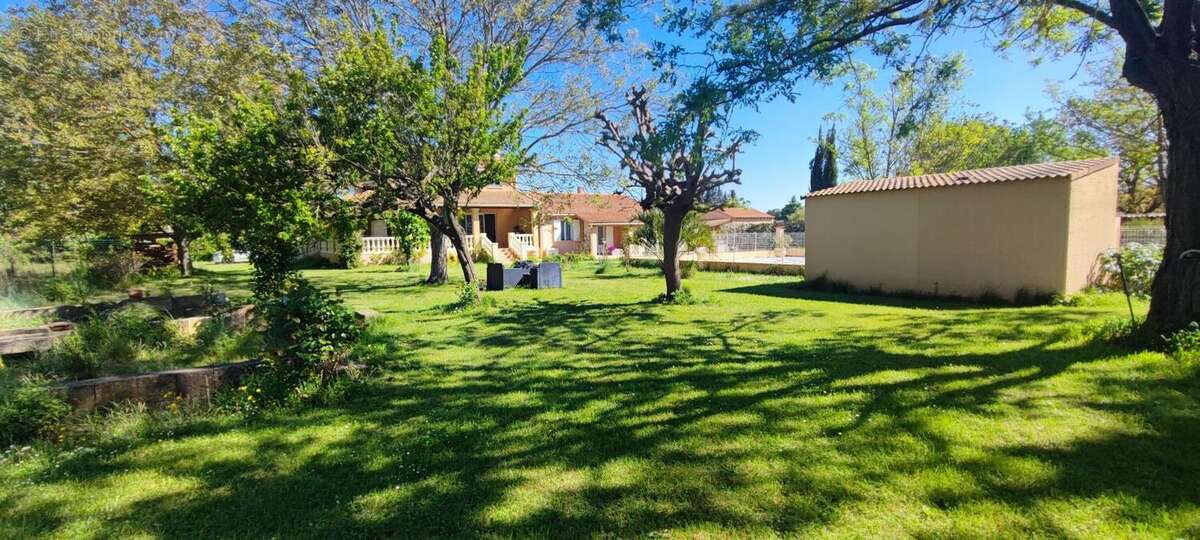 Maison à SAINT-QUENTIN-LA-POTERIE