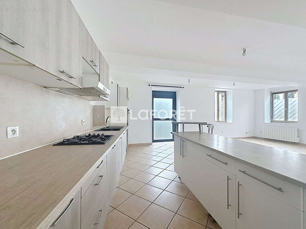 Appartement à CHANEINS