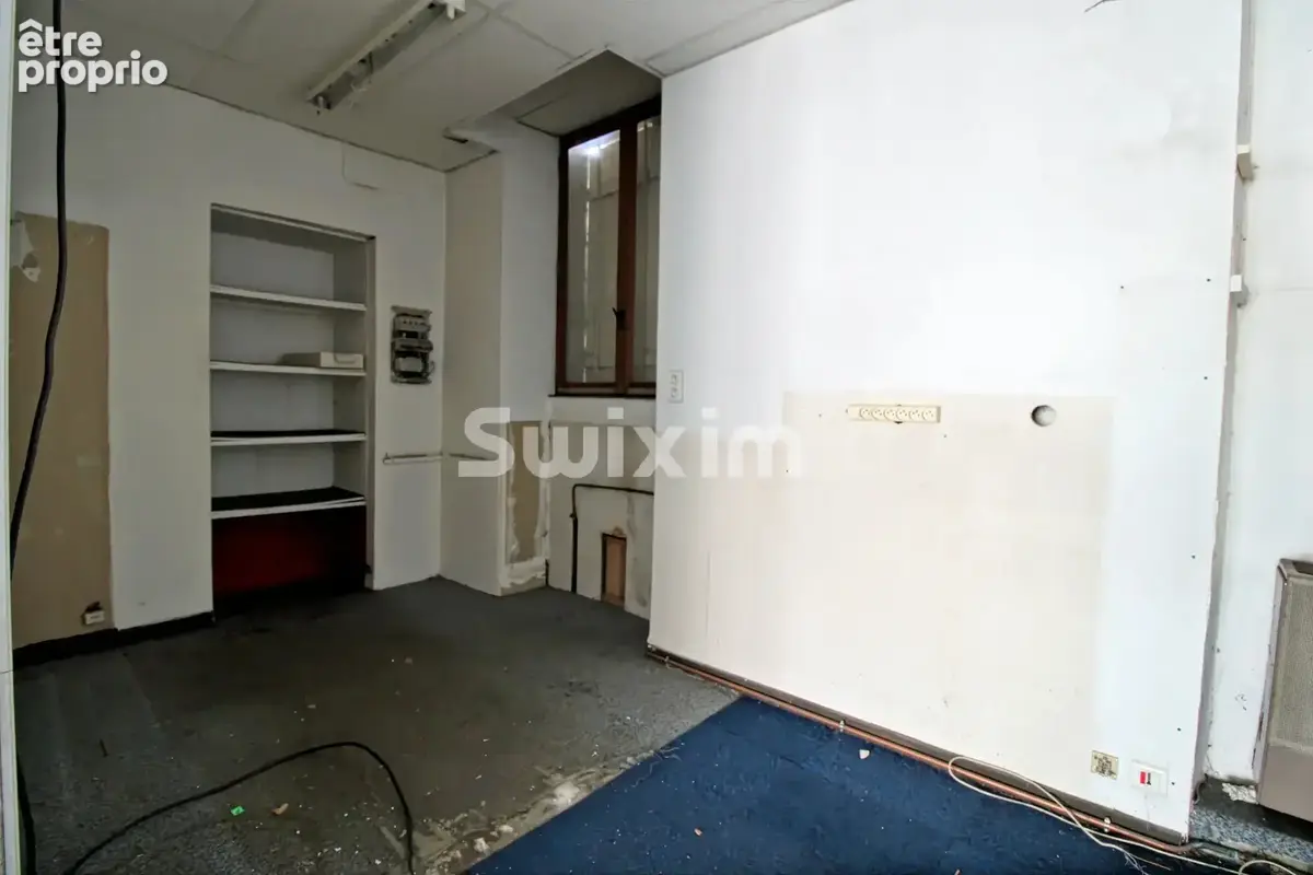 Morez – local commercial d'environ 70 m² – centre-ville - photo 3