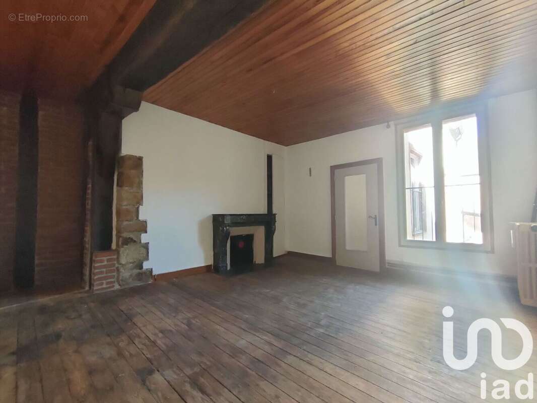 Maison 170 m² à Villeneuve-L'archeveque  - photo 3