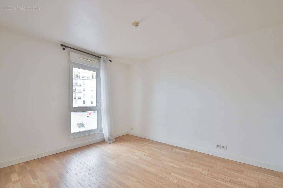 Appartement à ISSY-LES-MOULINEAUX