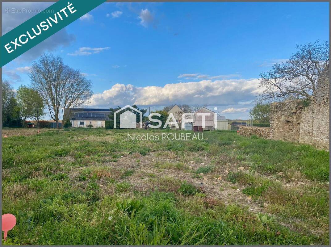 Photo 1 - Terrain à TAUXIGNY