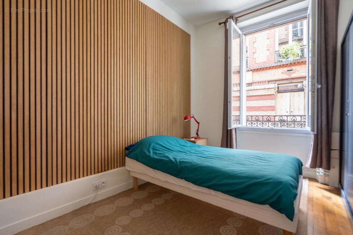 Appartement à PARIS-10E