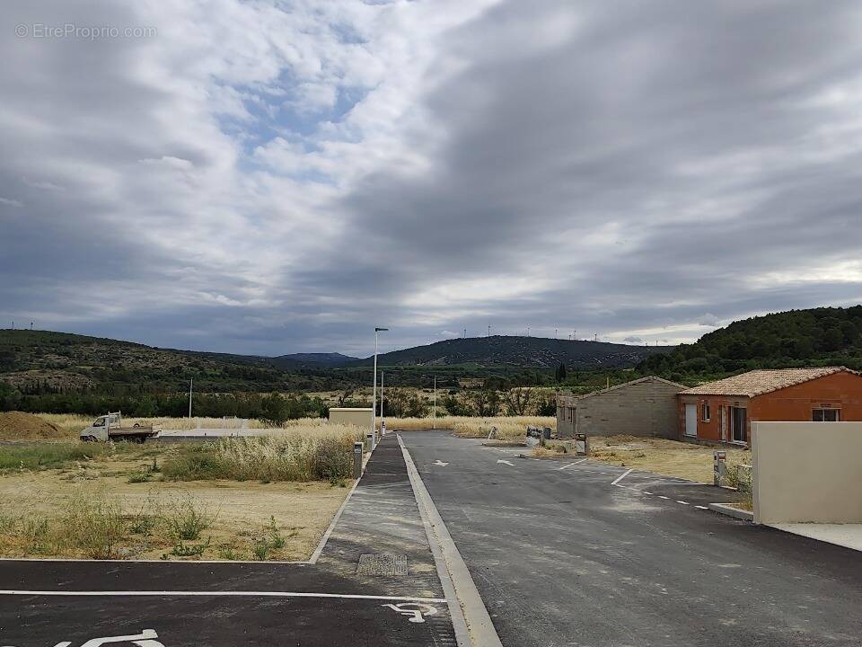 Terrain à PORTEL-DES-CORBIERES